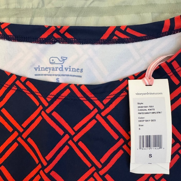 Vineyard Vines - Women’s Navy/Red  Long-Sleeve Top – Size S - Picture 3 of 3